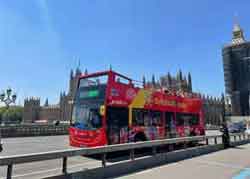 Hop-on hop-off bus on Westminster Bridage