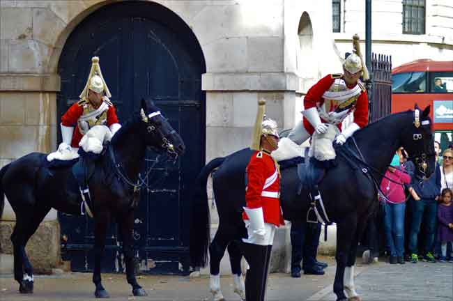 Queen's Life Guard Dismount Parade