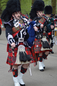 Scots-Guards-pipe-Band-ml-11
